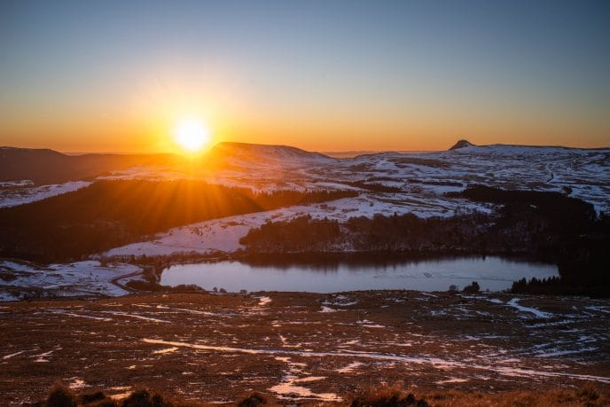 Rando en raquettes et truffade au cœur des volcans d'Auvergne – Image 43