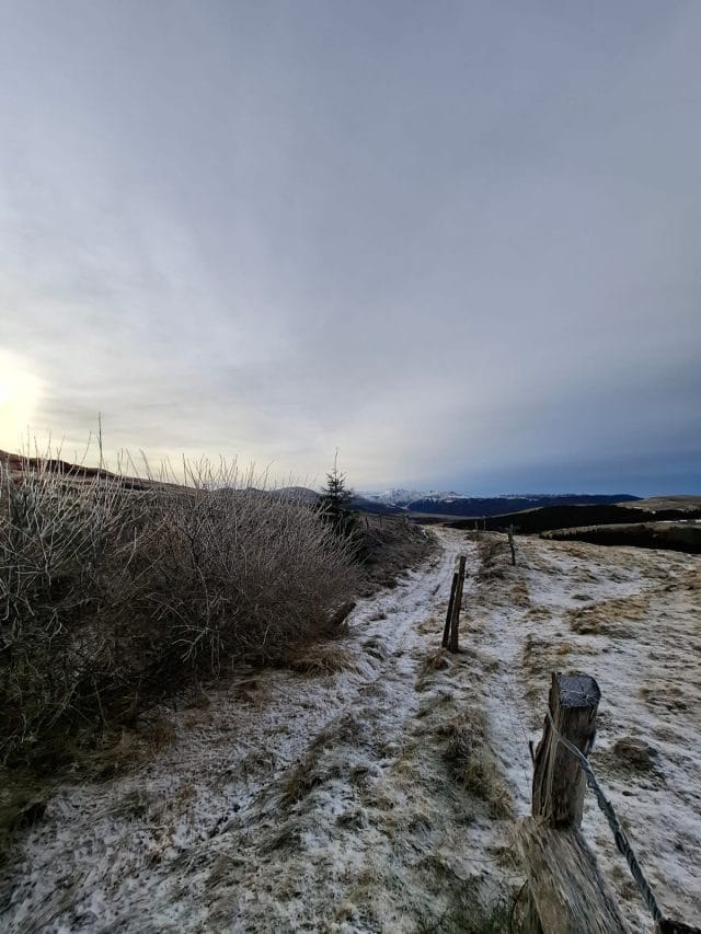 Rando en raquettes et truffade au cœur des volcans d'Auvergne – Image 54