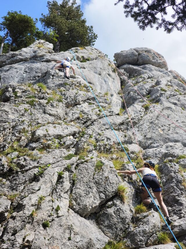 stage d’alpinisme et escalade pour débutants au cœur du vercors
