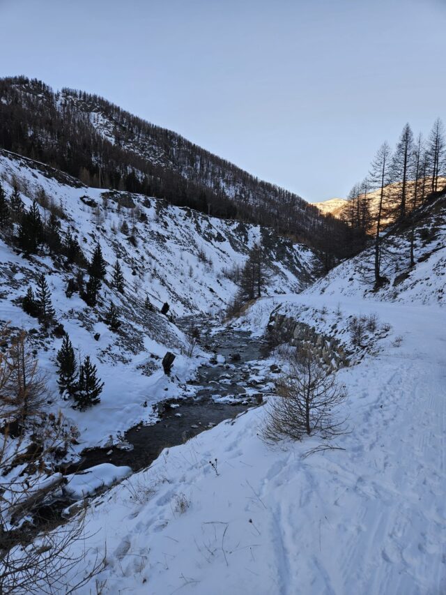 nouvel an queyras : 5 jours en raquettes à neige et chalet d'alpage