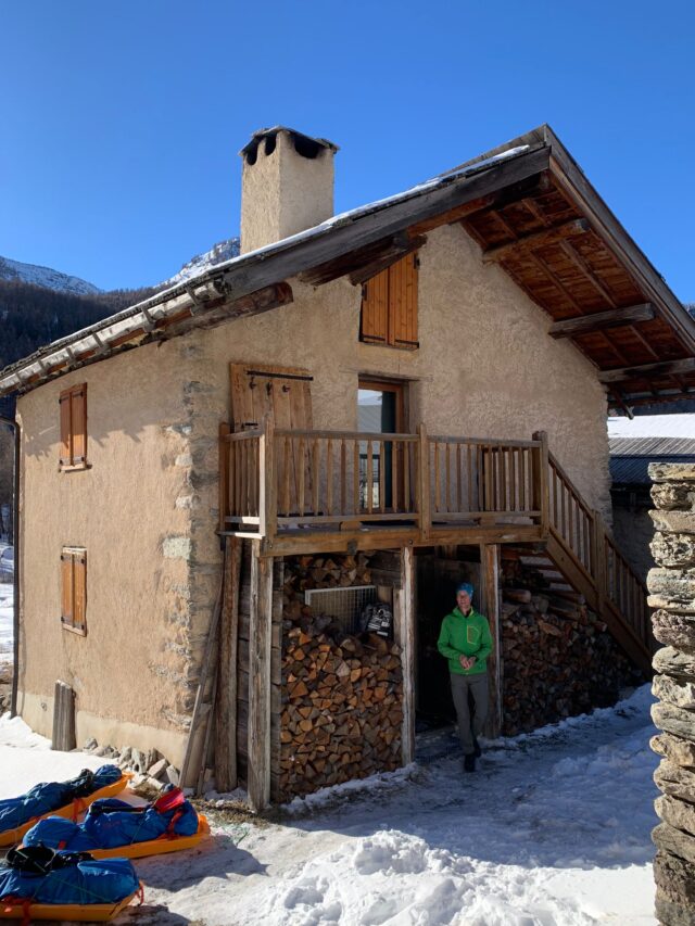 nouvel an queyras : 5 jours en raquettes à neige et chalet d'alpage