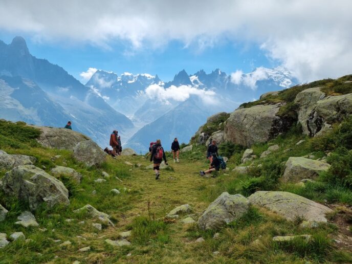 le tour du mont blanc : 7 jours de trek organisé en refuge