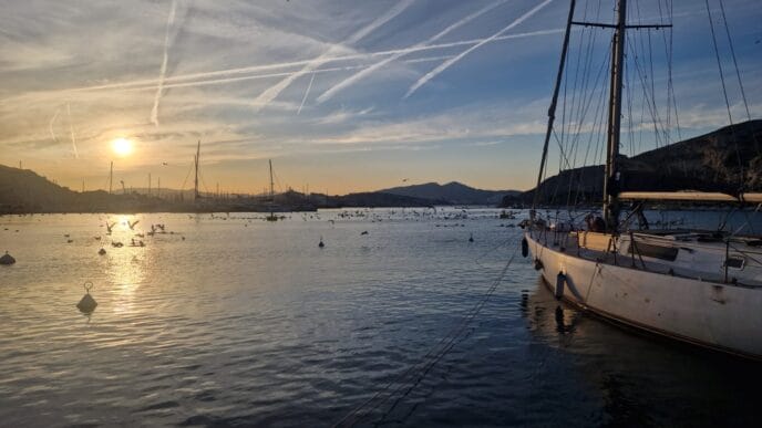voile et escalade dans les calanques de marseille et cassis