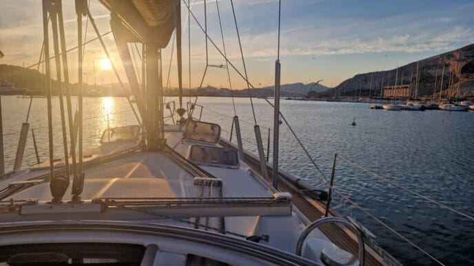 voile et escalade dans les calanques de marseille et cassis