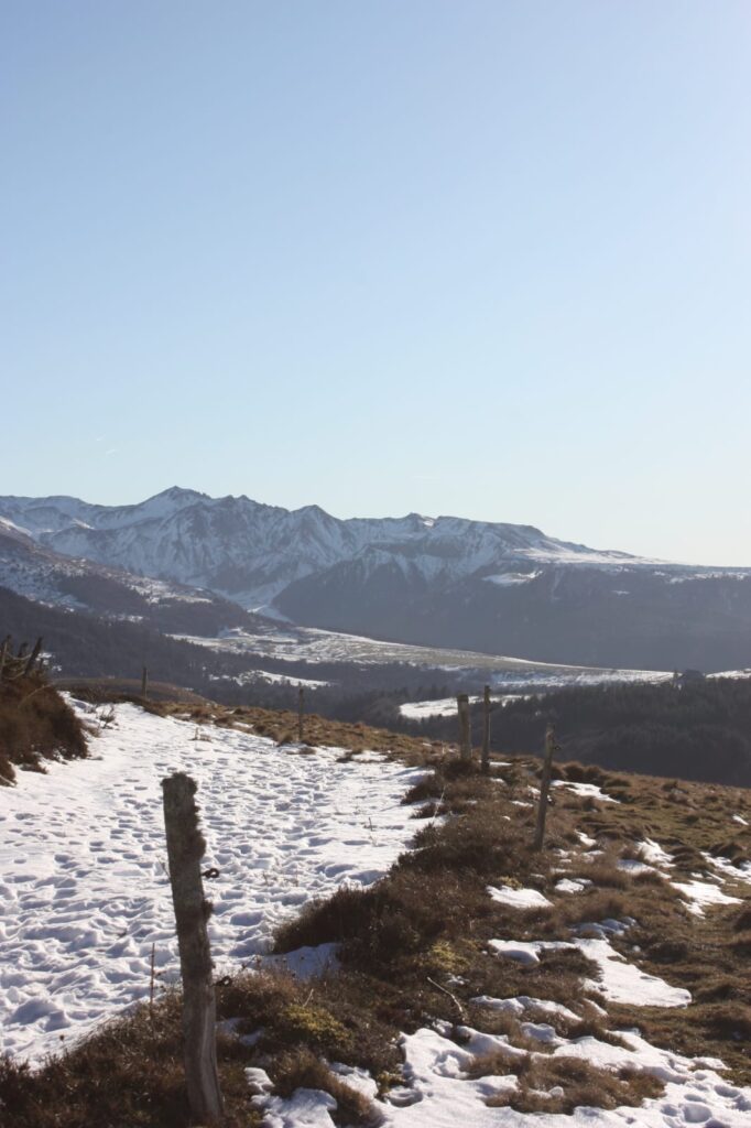 nouvel an randonnée en raquettes et truffade en auvergne