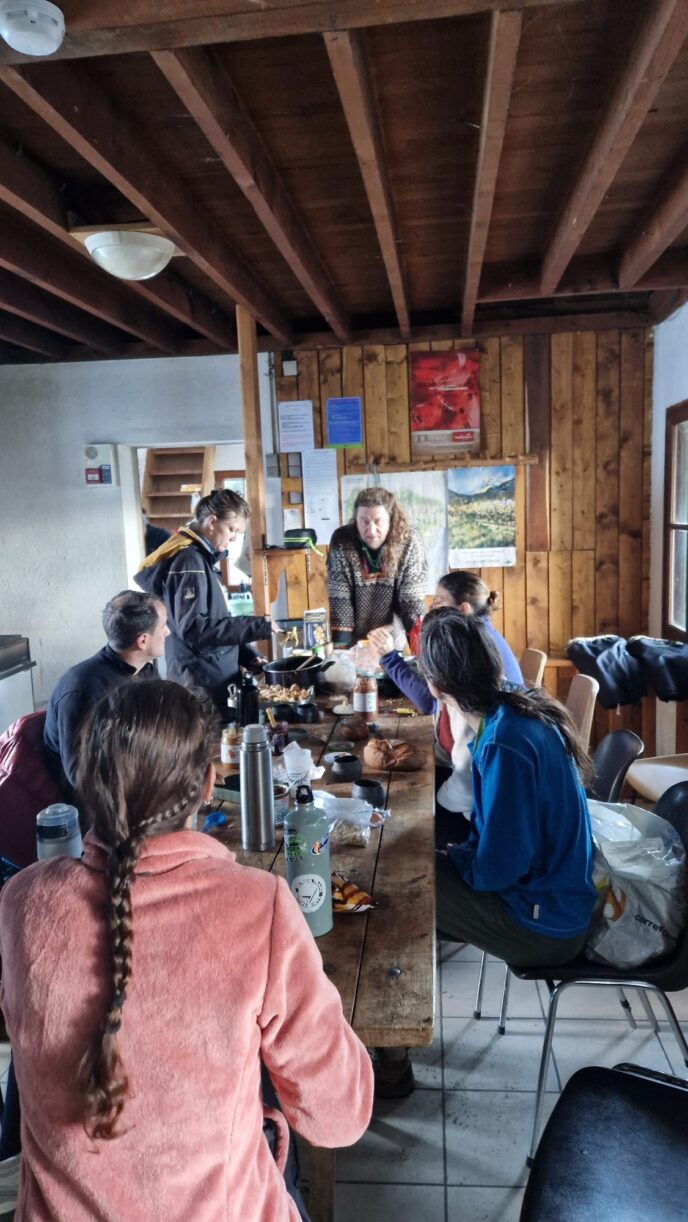 nouvel an initiation raquettes, pulka et cabane dans le vercors