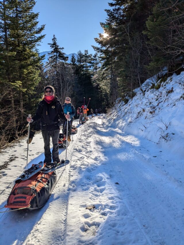 nouvel an initiation raquettes, pulka et cabane dans le vercors