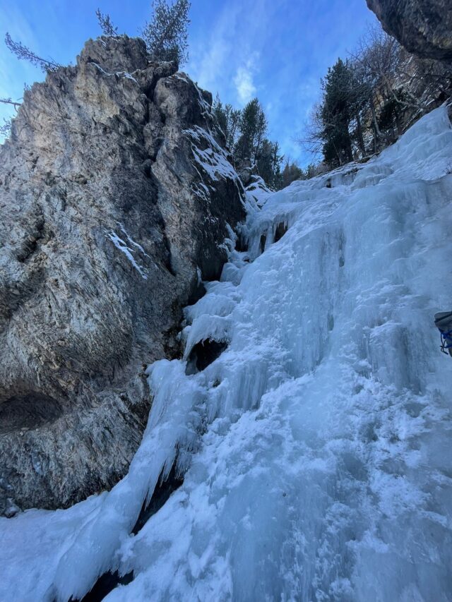 nouvel an : initiation à l'escalade sur glace dans les Écrins