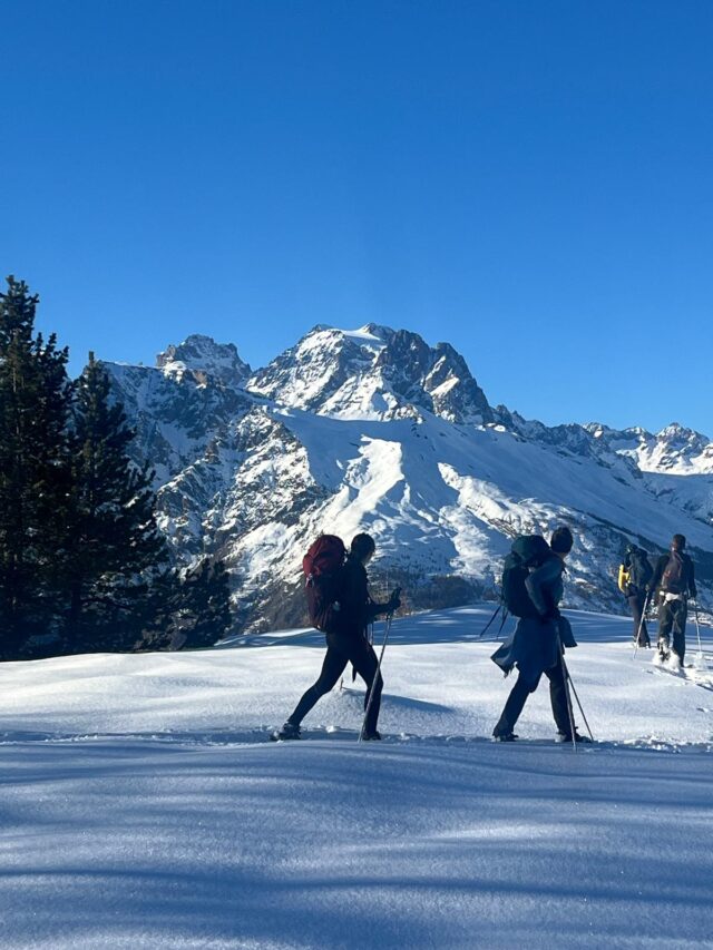 nouvel an : trek en raquettes au cœur du massif des Écrins