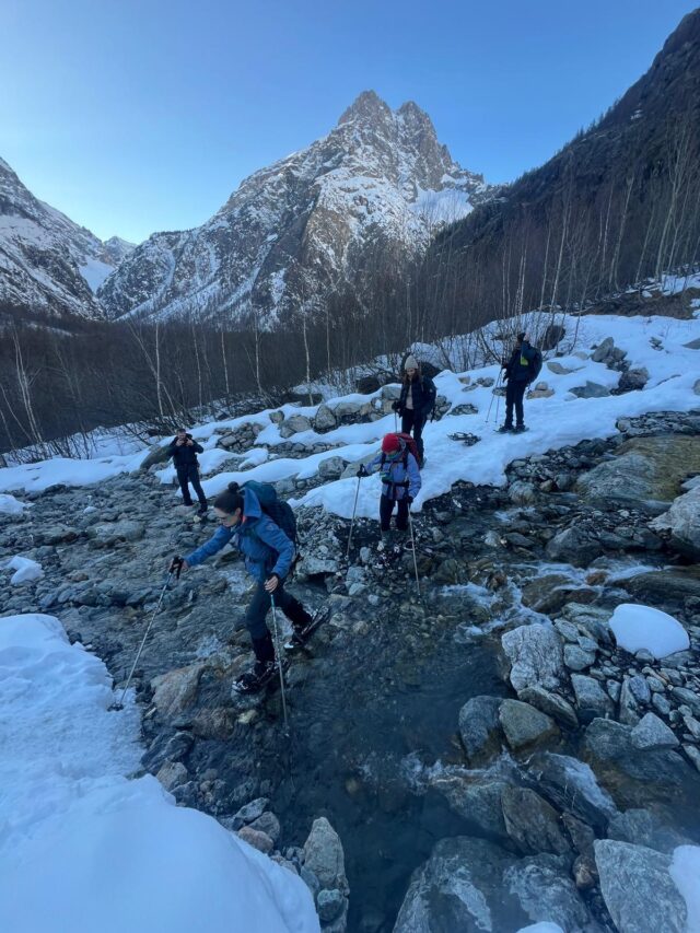 nouvel an : trek en raquettes au cœur du massif des Écrins