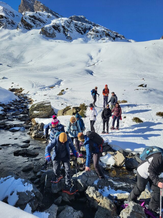 nouvel an pyrénées : rando raquettes dans la vallée du louron