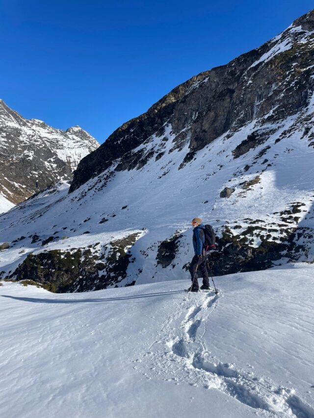 nouvel an pyrénées : rando raquettes dans la vallée du louron