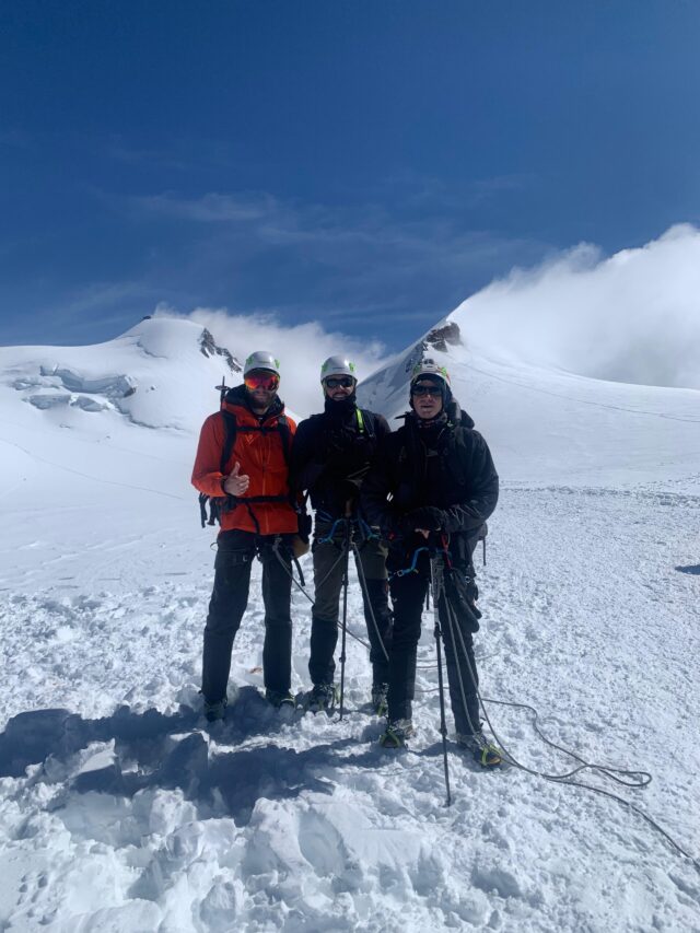 mont rose, mon premier 4000m : initiation à l'alpinisme en italie