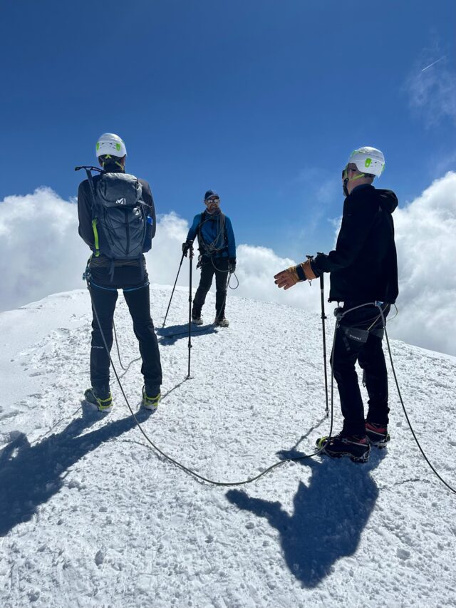 mont rose, mon premier 4000m : initiation à l'alpinisme en italie