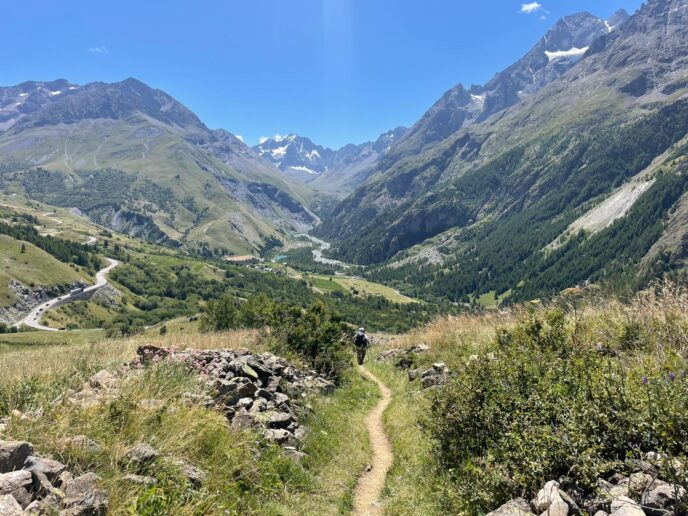 trek dans les Écrins : sur les plus beaux panoramas du massif